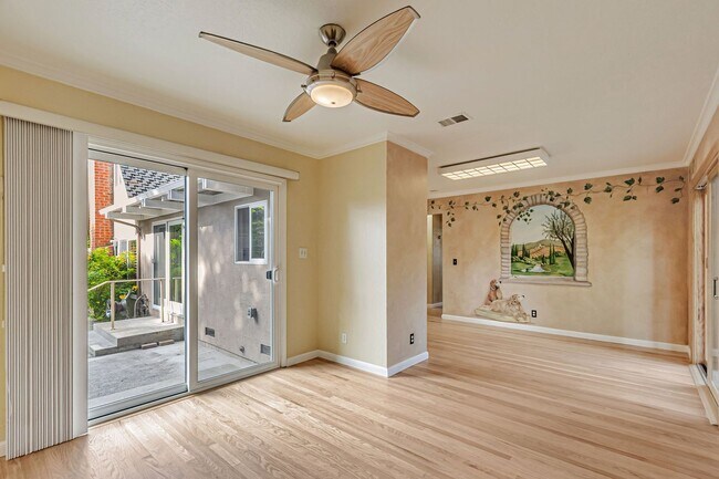 Building Photo - Elegant and Spacious 4Bedroom Sunnyvale Home