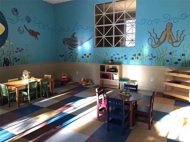 Building Photo - 5572 Metrowest Blvd