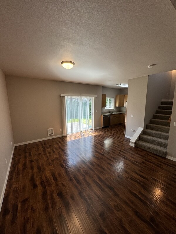 Building Photo - 2167 Siddle Loop