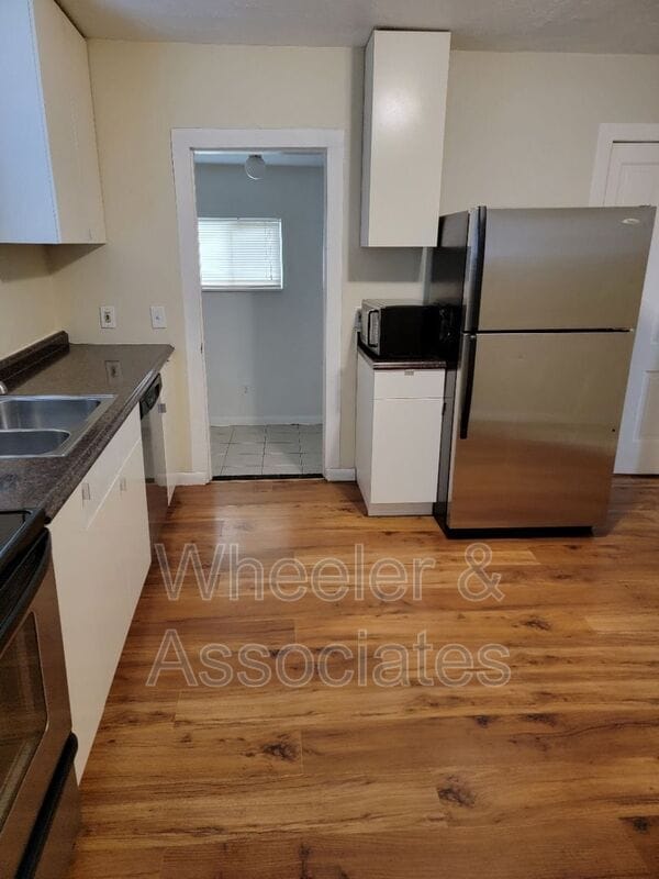 Building Photo - 1071 Sullivan Dr