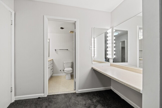 Building Photo - 142 Georgetown Rd