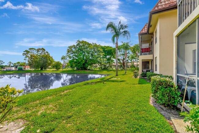 Building Photo - 7101 Golf Colony Ct