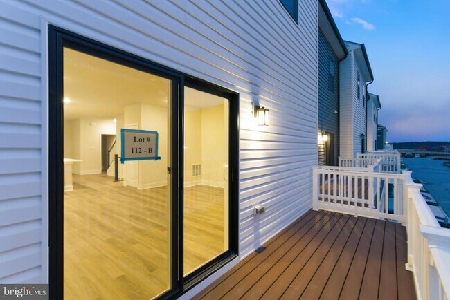 Building Photo - 5217 Manor Park Dr