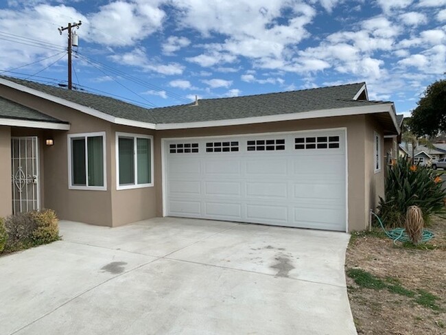 Building Photo - NEWLY REMODELED UPLAND HOME