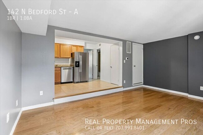 Building Photo - 142 N Bedford St