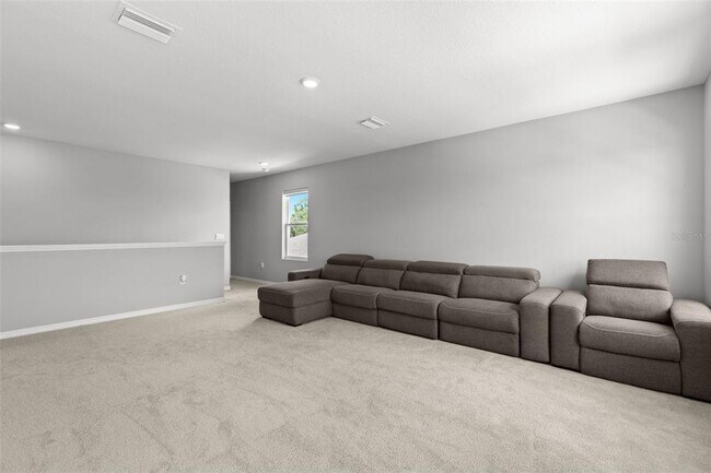 Building Photo - 16980 Oval Rum Dr