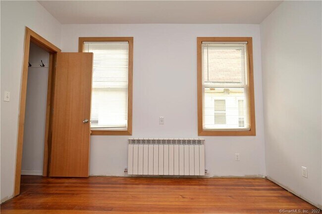 Building Photo - 361 Gregory St