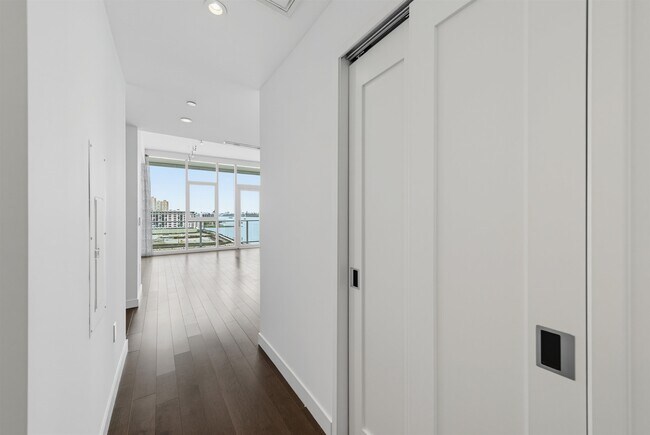 Building Photo - 800 Ave at Port Imperial