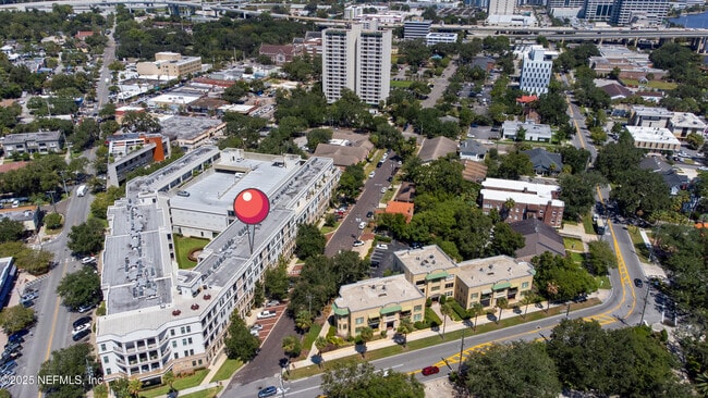 Building Photo - 1661 Riverside Ave