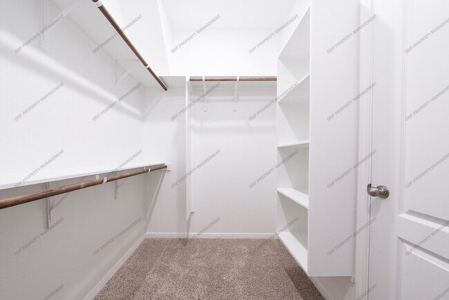 Building Photo - 5305 Friars Lp