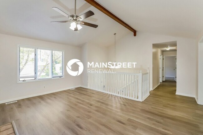 Building Photo - 3 Bedroom Pet-Friendly Home in LEAVENWORTH...