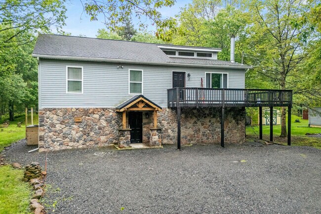 Building Photo - 194 Chapman Cir