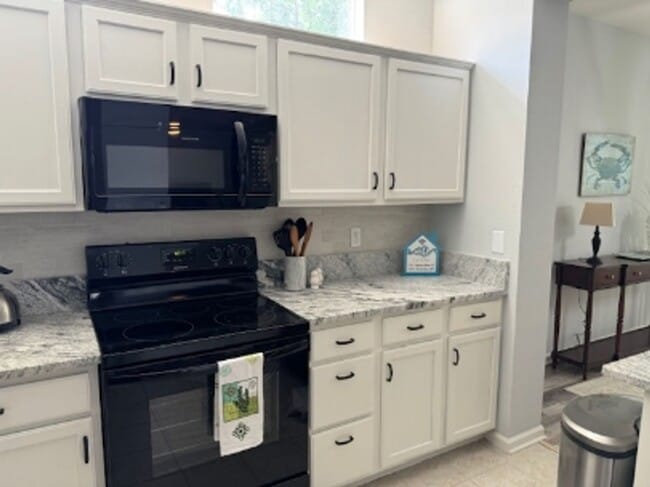 Building Photo - Welcome to Suncity 55+ Community