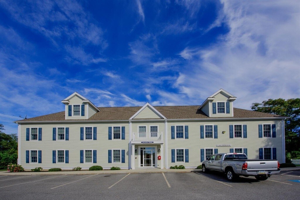 Falmouth Commons - 24 Spring Bars Rd