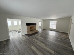 Building Photo - 22350 S Woodland Rd
