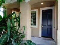 Building Photo - 3 Bed 3 Bath Remodeled House For Rent in Gated and Private Upland Community