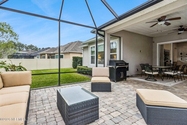 Building Photo - 209 Manor Ln