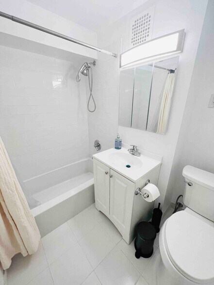 Building Photo - 28-30-30 W 86th St