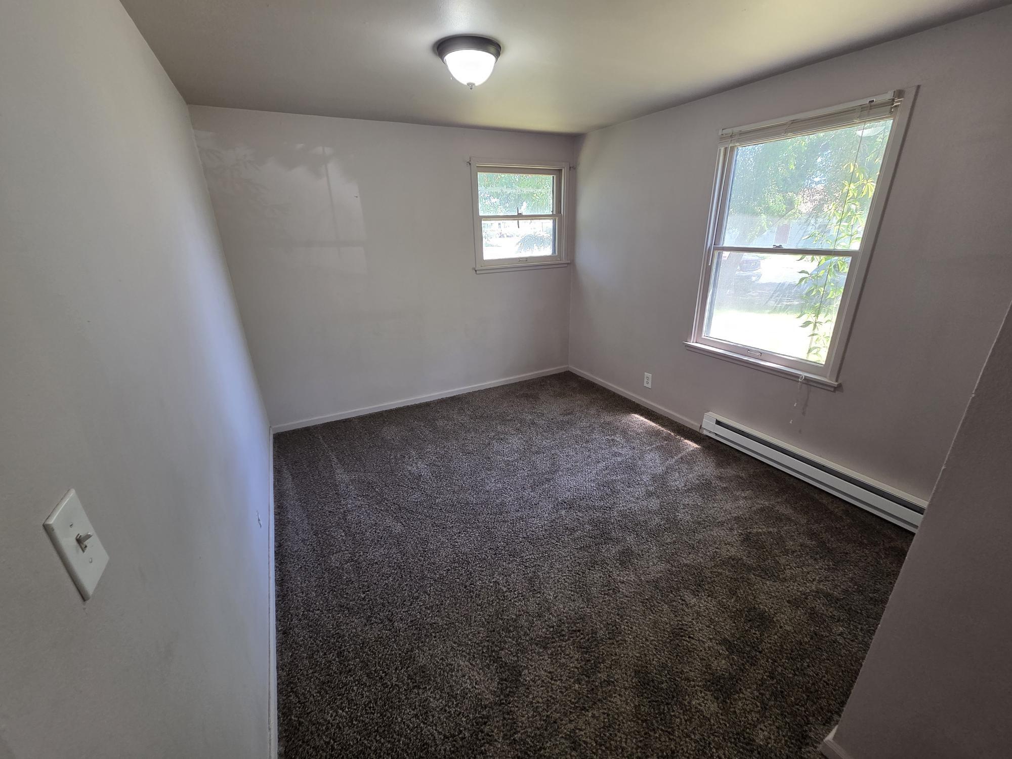Building Photo - 420 N Mattson Dr