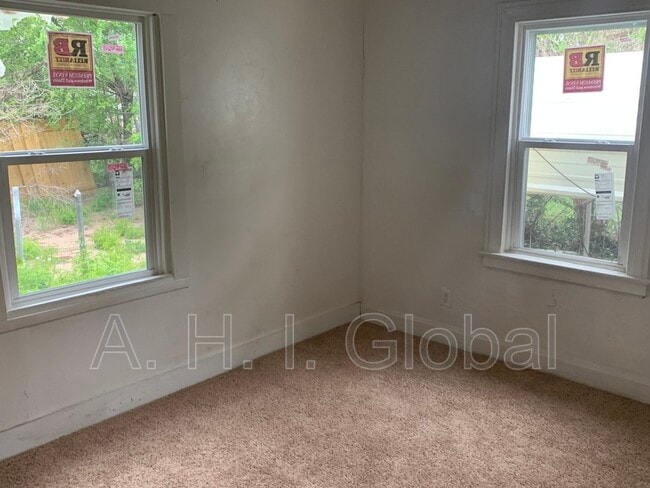 Building Photo - 1620 S Hayden St