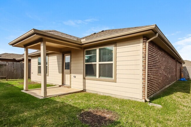 Building Photo - 8419 Ideal Dr
