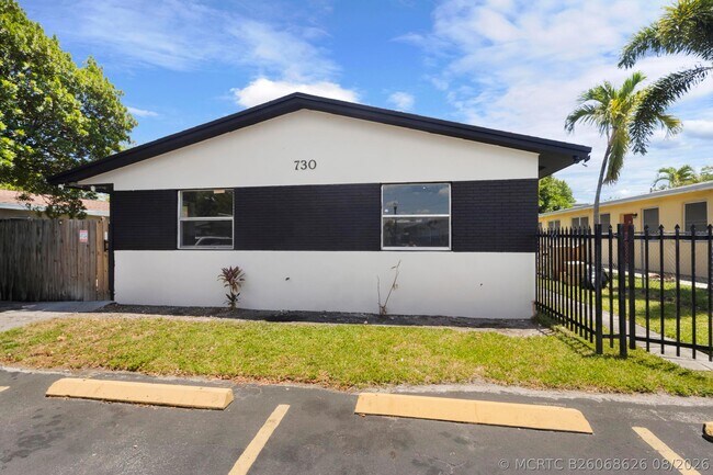 Building Photo - 730 NW 4th Ave