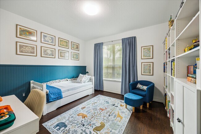 Building Photo - 3323 Emerald Valley Dr