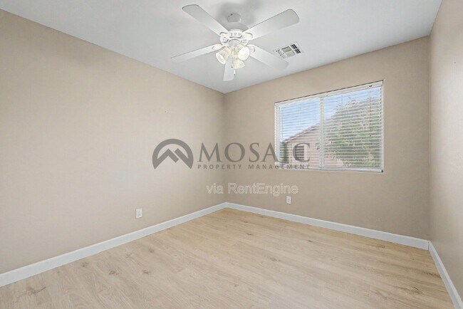 Building Photo - 3356 E Mayberry Ave