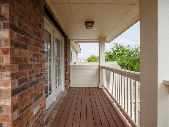 Building Photo - 13504 Richard Nixon St