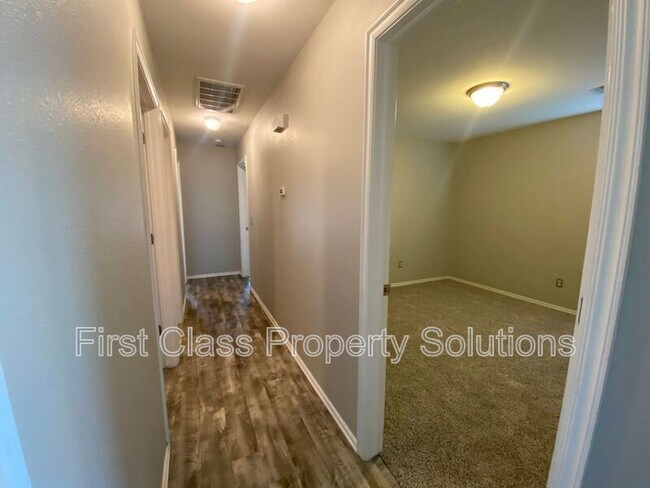 Building Photo - 2101 NW 199th St