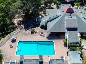 Building Photo - 606 NW 13th St