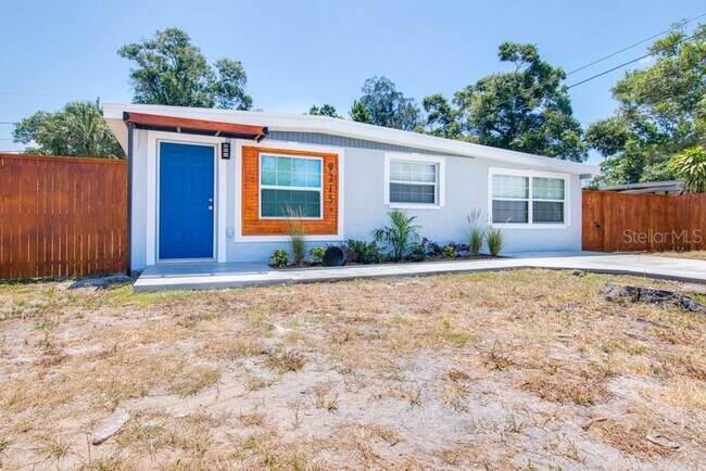 Building Photo - 9215 Starkey Rd