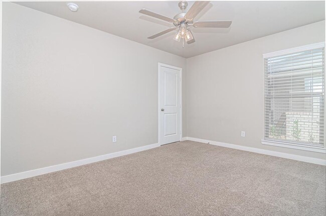 Building Photo - 6735 Draw Ct