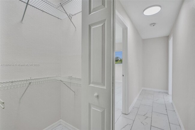 Building Photo - 1945 Calais Dr