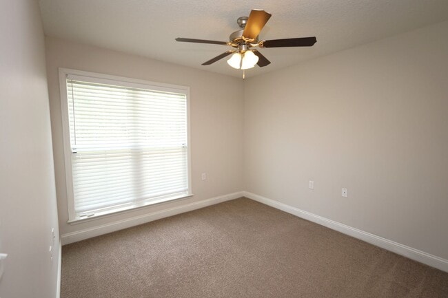 Building Photo - 3217 Kelsee Cir
