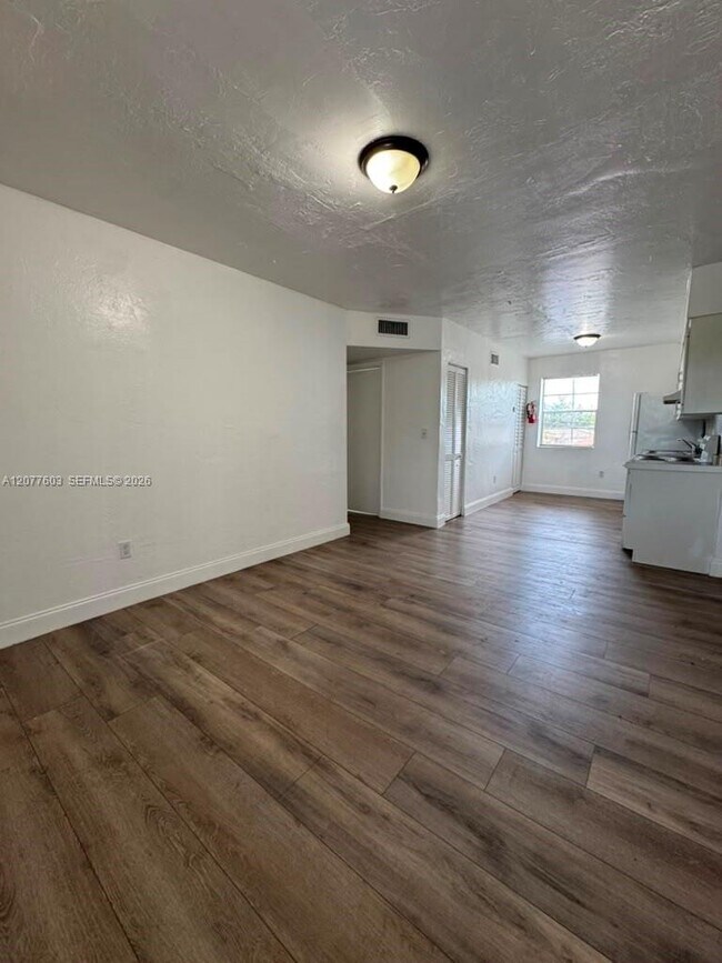 Building Photo - 3227 NW 48th St