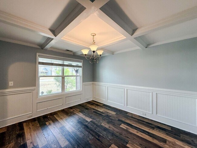 Building Photo - 164-1164 Ladden Ln