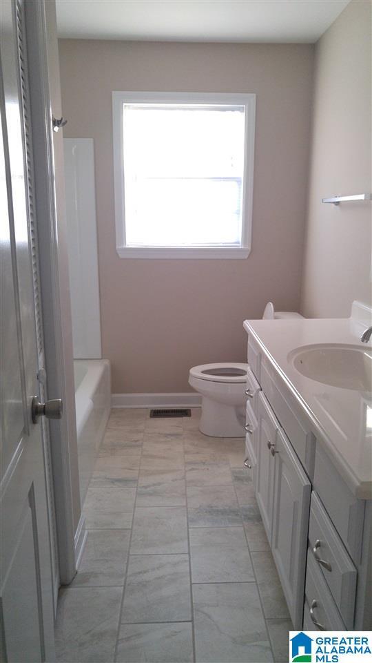 Building Photo - 735 Francis St