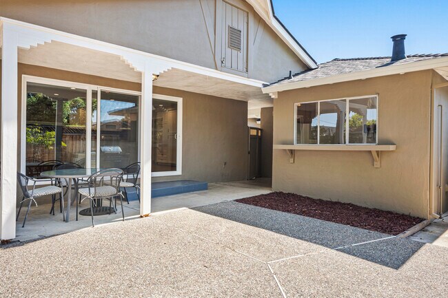 Building Photo - 5525 Amby Dr