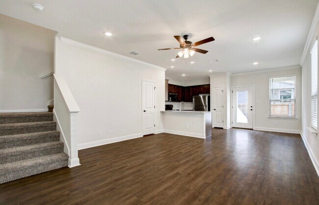 Building Photo - 10340 Lynwood Crk