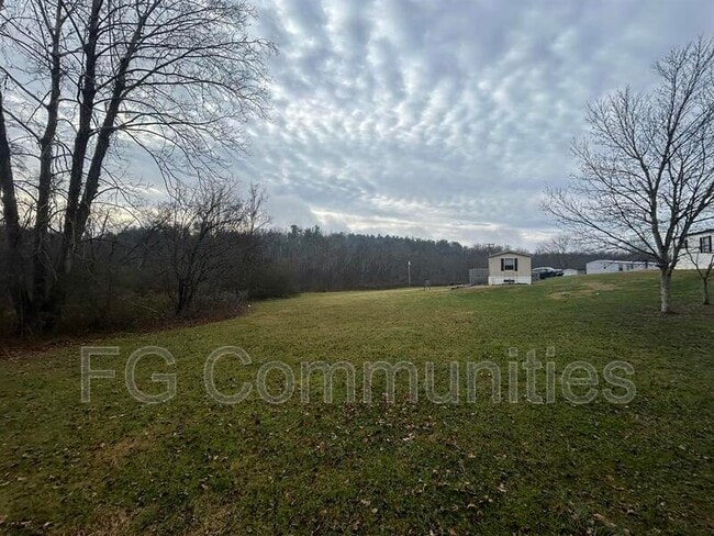 Building Photo - 1803 Breezewood Dr