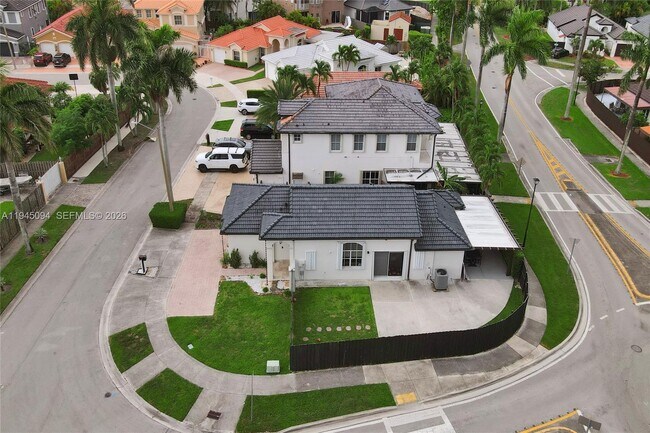 Building Photo - 898 NW 131st Ave