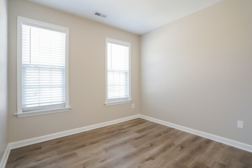 Building Photo - 212 Marino Pl