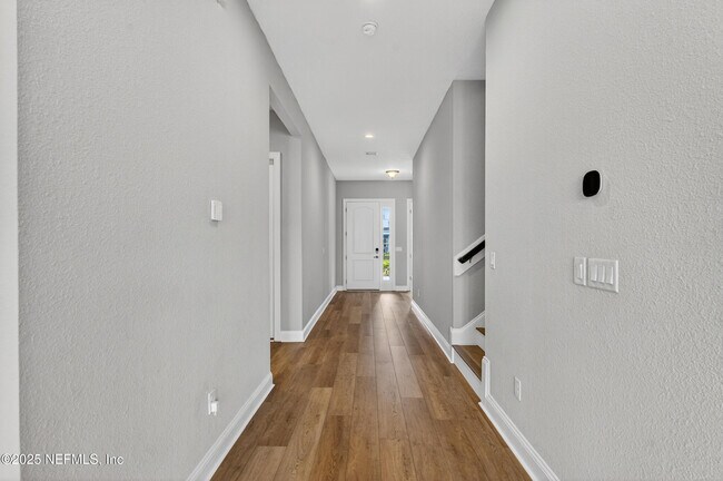 Building Photo - 105 Wye Rd