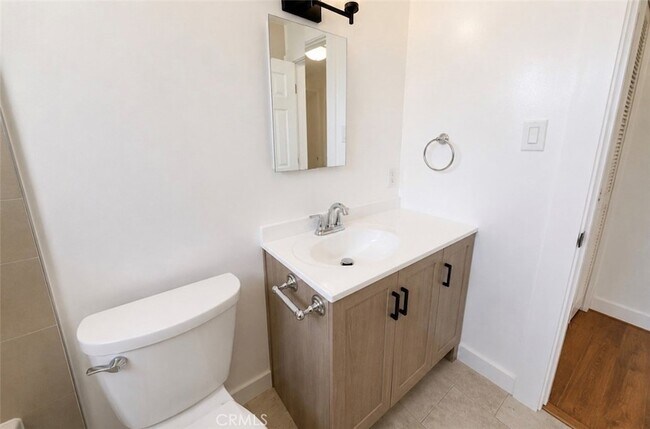 Building Photo - 15226 Normandie Ave