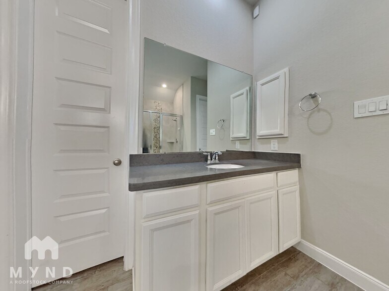 Building Photo - 24622 Windmill Canyon Ln