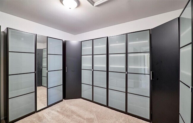 Building Photo - 1357 Westhampton Woods Ct