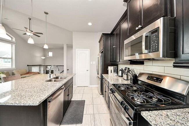 Building Photo - 2518 Terrace Point Dr
