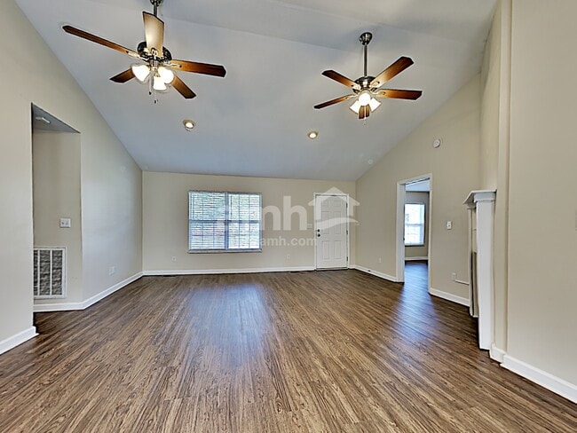 Building Photo - 145 Hillsborough Ln