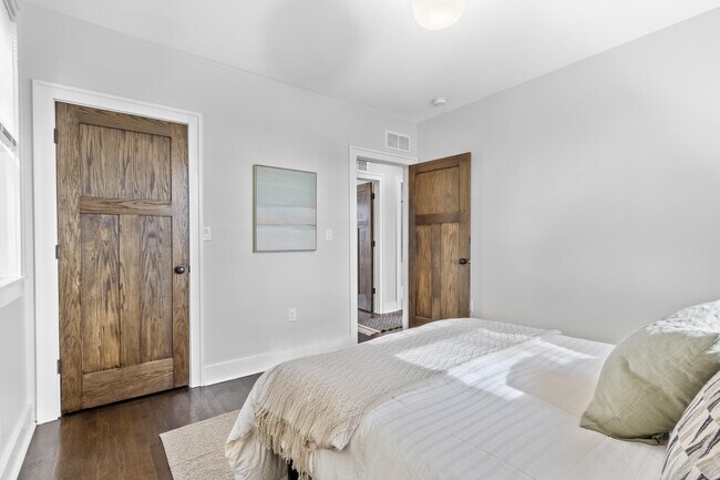 Building Photo - 7434 Woodrow Wilson St